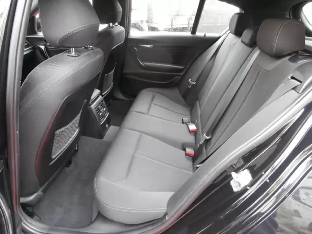 BMW 116 2017 - 18500 EUR, 127839 km - AUTO.MOTO.pt - 127839km - foto 24 de 32