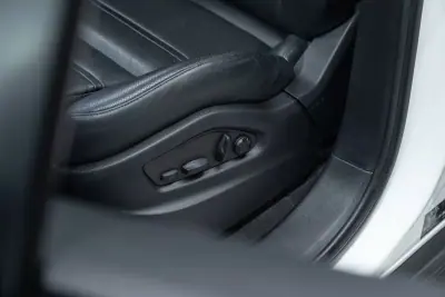 Porsche Cayenne 2024 - 97950 EUR, 32000 km - AUTO.MOTO.pt - 32000km - foto 28 de 55