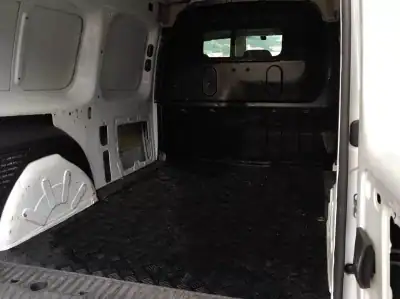 Renault Kangoo 1.5 DCi Maxi 2017 - 9950 EUR, 251230 km - AUTO.MOTO.pt - 251230km - foto 22 de 22