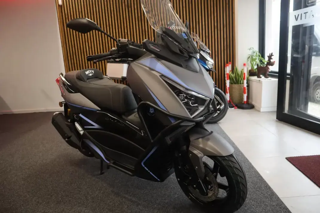 2026 - 3290 EUR, 1 km - AUTO.MOTO.pt - 1km - foto 4 de 11