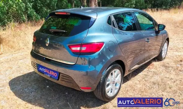 Renault Clio 2018 - 10950 EUR, 144210 km - 144210km - foto 5 de 16