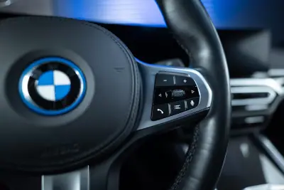 BMW i4 2023 - 43000 EUR, 33000 km - AUTO.MOTO.pt - 33000km - foto 16 de 25