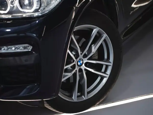 BMW X3 2018 - 35990 EUR, 137000 km - AUTO.MOTO.pt - 137000km - foto 8 de 25