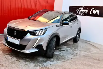 Peugeot 2008 2023 - 22900 EUR, 34365 km - foto 3 de 23