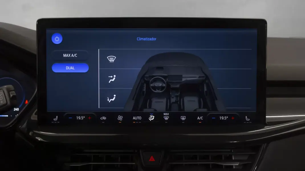 Ford Focus 2024 - 21450 EUR, 49000 km - AUTO.MOTO.pt - 49000km - foto 28 de 36