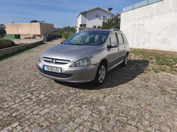 Peugeot 307 SW 2.0 HDi 136 Cuir 2003 Diesel — 443 211 km · Porto Peugeot 307 SW 2003