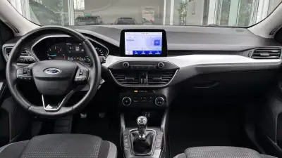 Ford Focus SW 2021 - 12999 EUR, 160121 km - AUTO.MOTO.pt - 160121km - foto 9 de 31