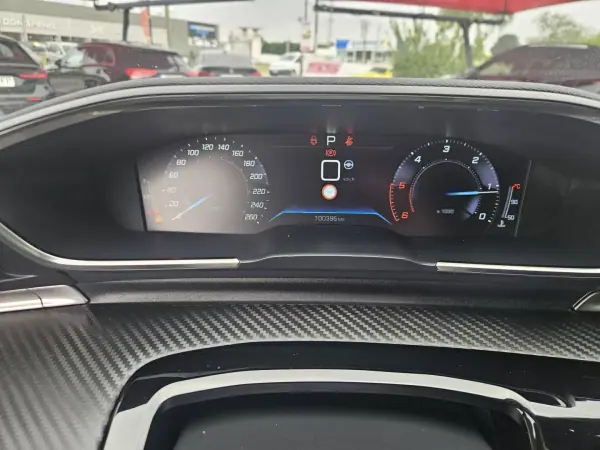 Peugeot 508 SW 2021 - 21500 EUR, 100130 km - AUTO.MOTO.pt - 100130km - foto 25 de 77