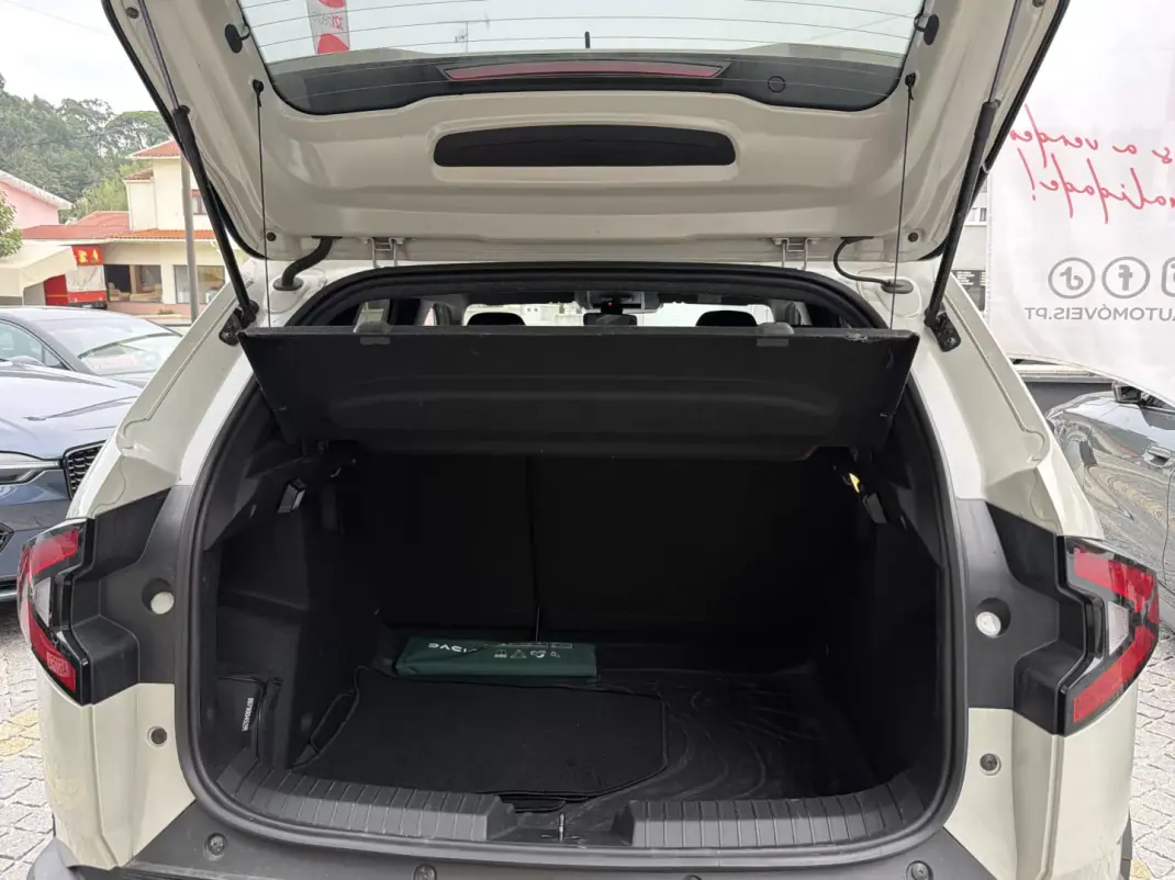 Dacia Duster 2025 - 22990 EUR, 28192 km - 28192km - foto 14 de 14