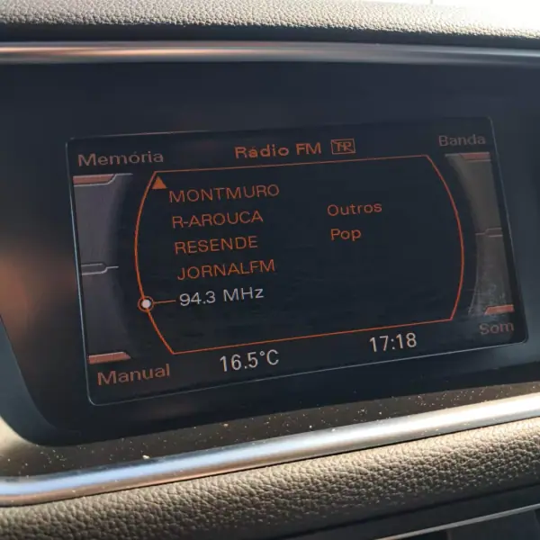 Audi Q5 2009 - 17650 EUR, 150000 km - AUTO.MOTO.pt - 150000km - foto 11 de 14