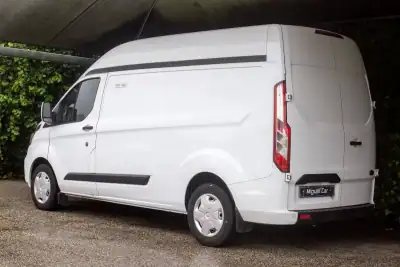Ford Transit L2H2 Trend 2019 - 16900 EUR, 211600 km - AUTO.MOTO.pt - 211600km - foto 12 de 16