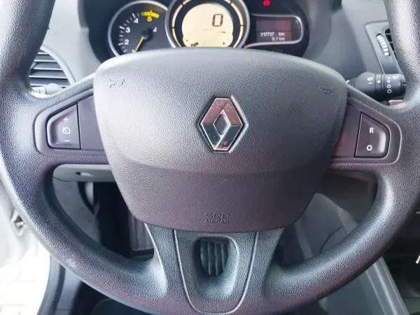 Renault Mégane 1.5 DCI III Hatchback 2013 - 3999 EUR, 317737 km - AUTO.MOTO.pt - 317737km - foto 35 de 50