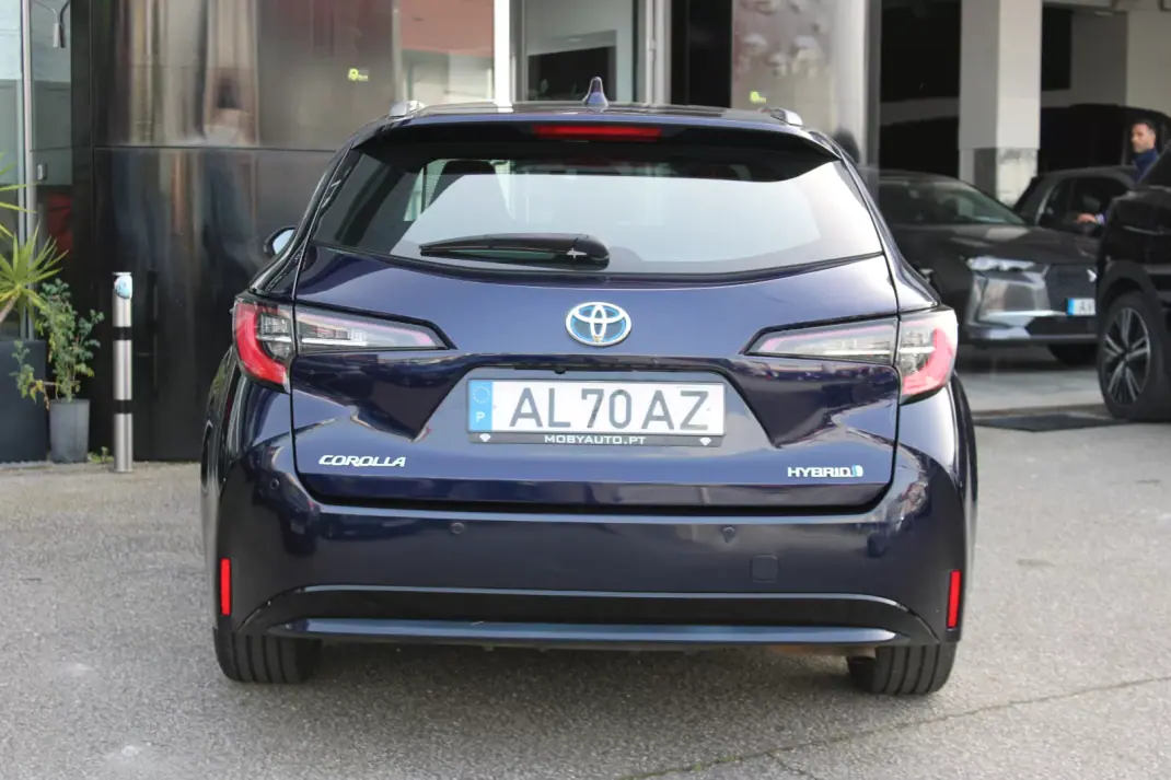 Toyota Corolla Touring Sports 2021 - 21900 EUR, 126096 km - AUTO.MOTO.pt - 126096km - foto 25 de 26