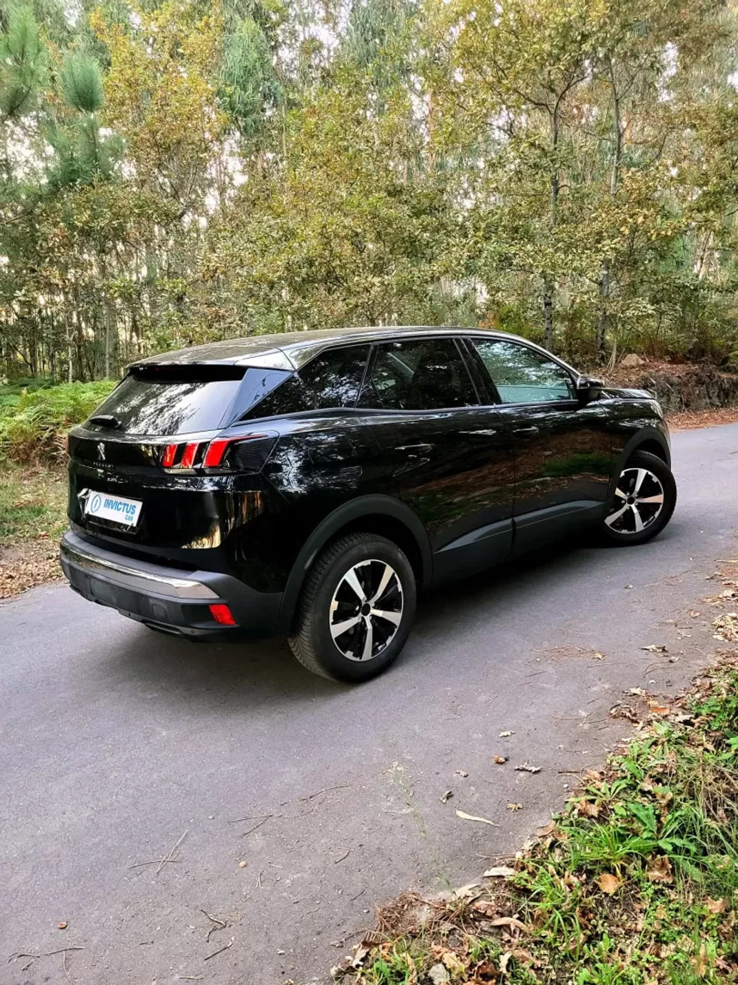 Peugeot 3008 2017 - 16990 EUR, 161440 km - AUTO.MOTO.pt - 161440km - foto 9 de 23