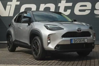 Toyota Yaris Cross 2025 - 26880 EUR, 21100 km - AUTO.MOTO.pt - 21100km - foto 17 de 27