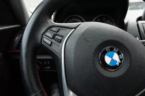 BMW 116 2012 - 13999 EUR, 72000 km - AUTO.MOTO.pt - 72000km - foto 17 de 22