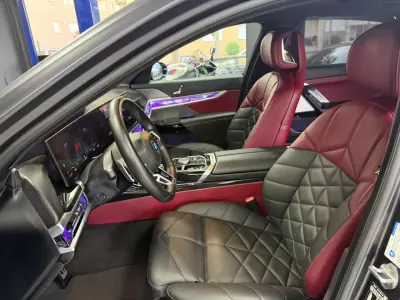 BMW i7 2024 - 87000 EUR, 39183 km - 39183km - foto 34 de 53