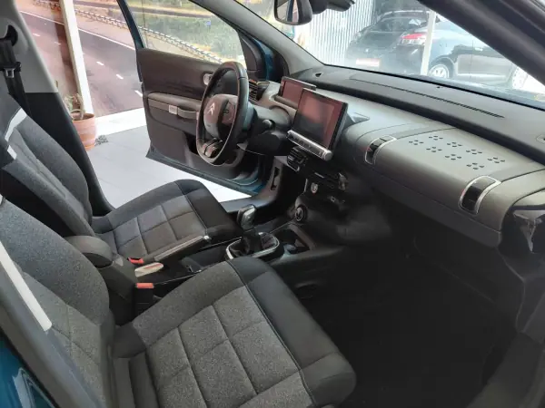 Citroën C4 Cactus 2018 - 9999 EUR, 99000 km - 99000km - foto 17 de 21