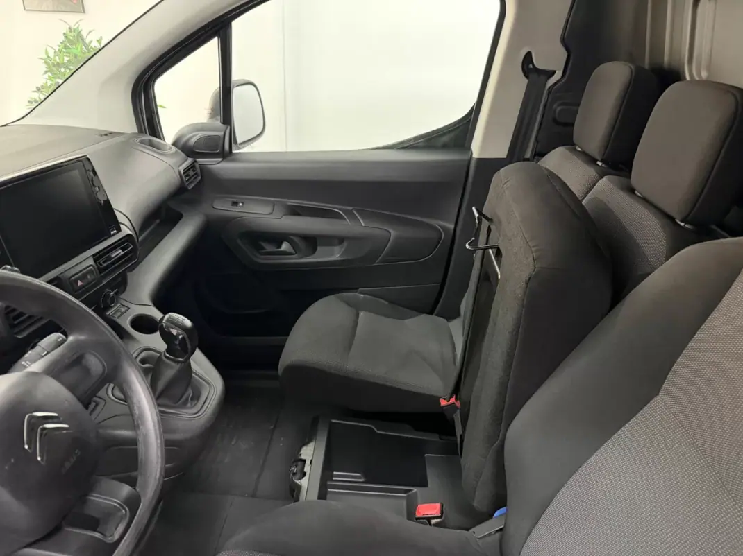 Citroën BERLINGO VAN XL 1.5 BLUE HDI 3 LUGARES 2019 - 12990 EUR, 143000 km - AUTO.MOTO.pt - 143000km - foto 12 de 25