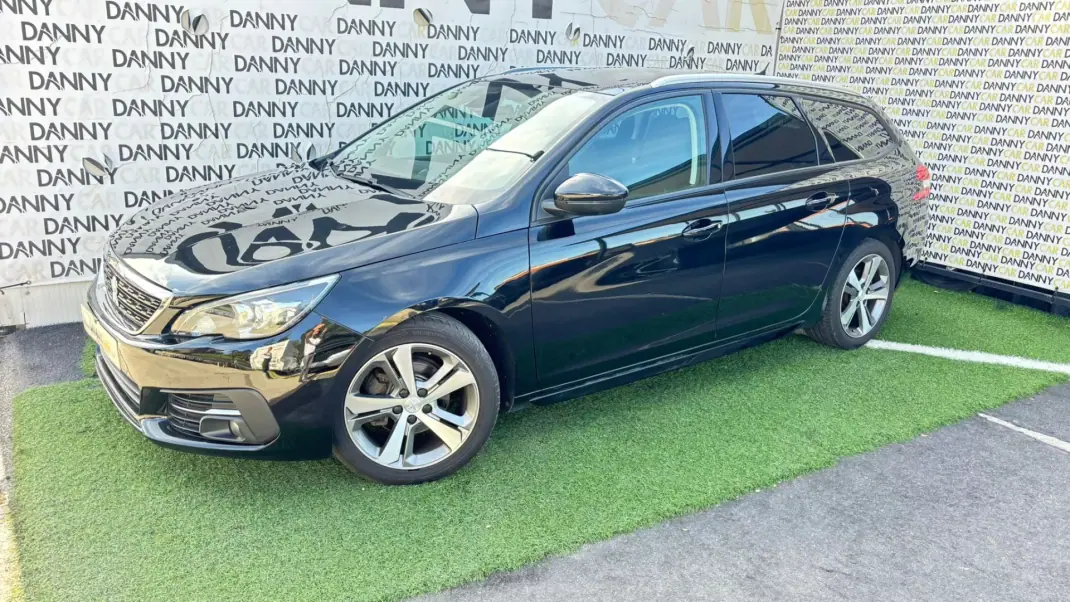 Peugeot 308 SW 2020 - 14900 EUR, 150000 km - AUTO.MOTO.pt - 150000km - foto 1 de 10