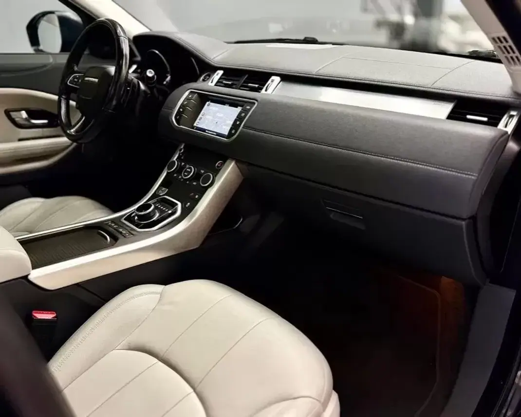 Land Rover Range Rover Evoque 2018 - 22850 EUR, 102825 km - AUTO.MOTO.pt - 102825km - foto 26 de 31