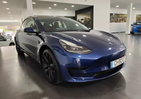 Tesla Model 3 2021 - 25990 EUR, 100000 km - AUTO.MOTO.pt - 100000km - foto 11 de 46