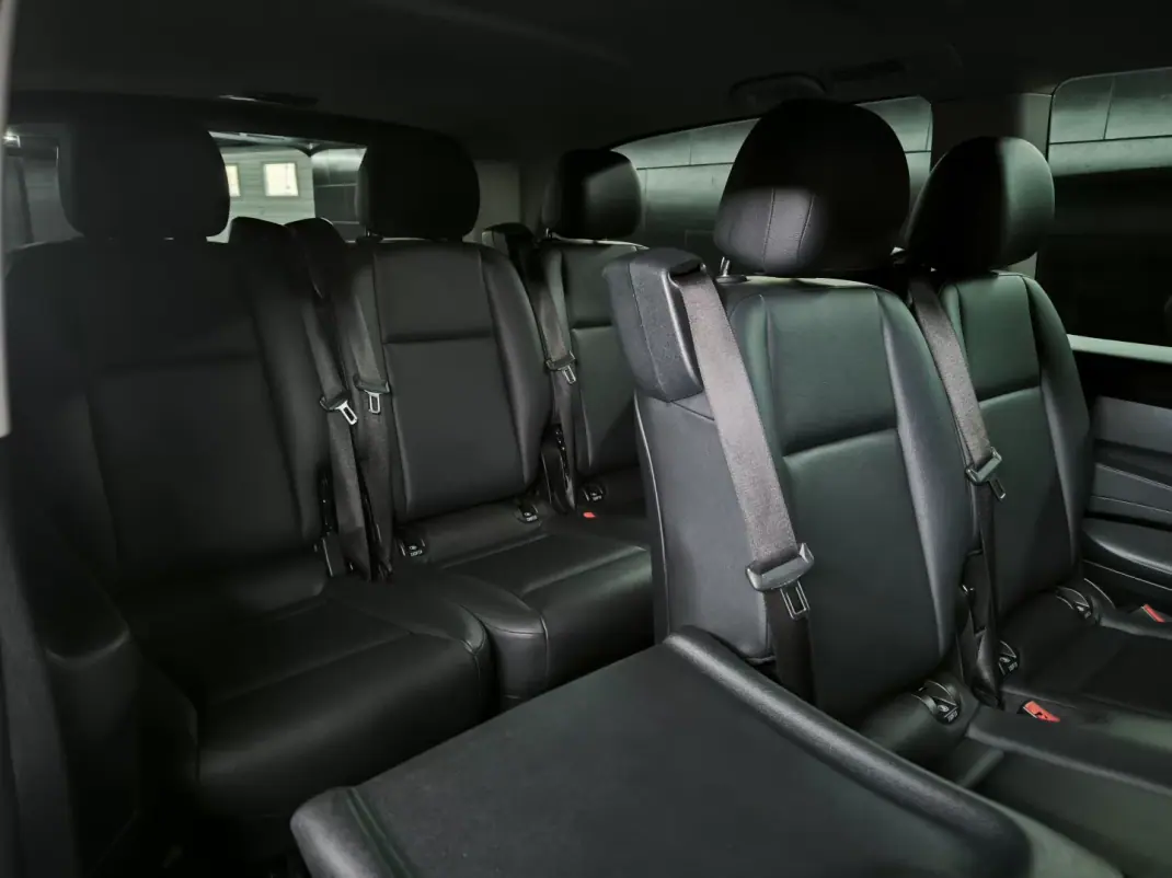 Mercedes-Benz Vito Tourer 2022 - 45950 EUR, 95000 km - AUTO.MOTO.pt - 95000km - foto 13 de 36