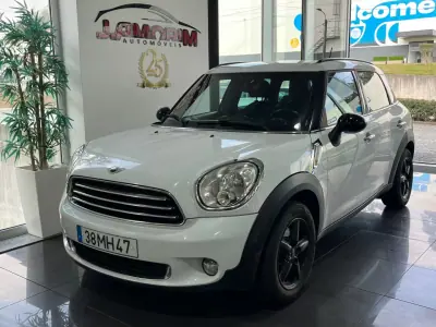MINI Countryman 2011 - 9999 EUR, 208121 km - AUTO.MOTO.pt - 208121km - foto 3 de 21