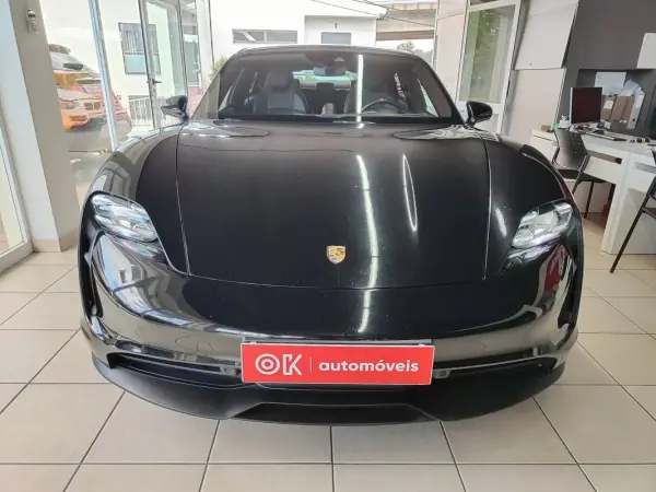 Porsche Taycan 2020 - 61500 EUR, 54000 km - AUTO.MOTO.pt - 54000km - foto 3 de 37