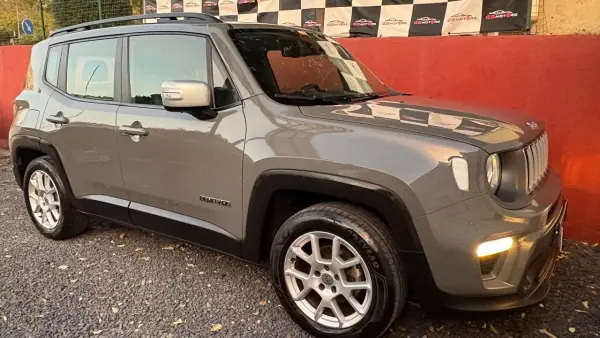 Jeep Renegade 2023 - 18900 EUR, 64000 km - AUTO.MOTO.pt - 64000km - foto 8 de 12