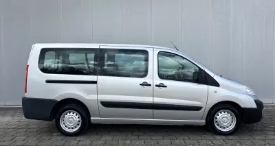 Citroën Jumpy 2015 - 16900 EUR, 135000 km - AUTO.MOTO.pt - 135000km - foto 8 de 39