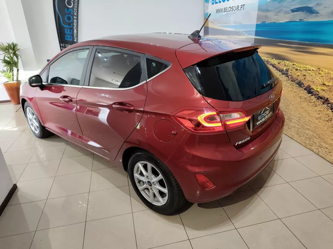 Ford Fiesta 2020 - 11300 EUR, 63000 km - 63000km - foto 5 de 26