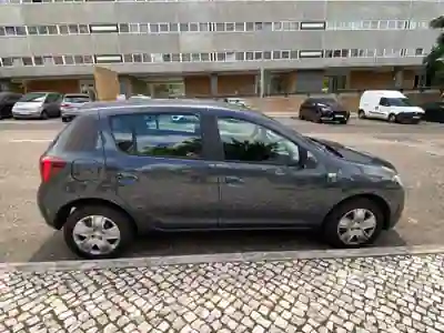 Dacia Sandero 2020 - 8500 EUR, 86000 km - 86000km - foto 3 de 10