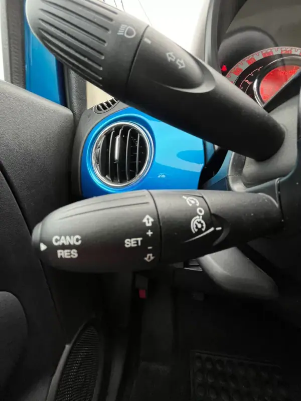 Fiat 500 2019 - 10900 EUR, 55000 km - AUTO.MOTO.pt - 55000km - foto 16 de 25