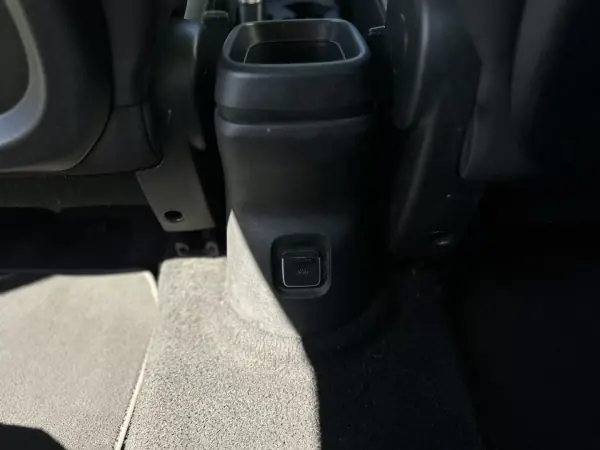 Fiat 500L 2018 - 11490 EUR, 80000 km - AUTO.MOTO.pt - 80000km - foto 17 de 48
