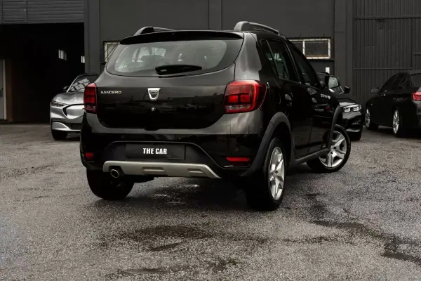 Dacia Sandero 2019 - 6900 EUR, 298960 km - AUTO.MOTO.pt - 298960km - foto 6 de 21