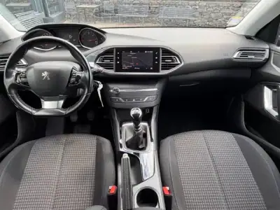 Peugeot 308 SW 2020 - 15900 EUR, 76690 km - AUTO.MOTO.pt - 76690km - foto 10 de 12