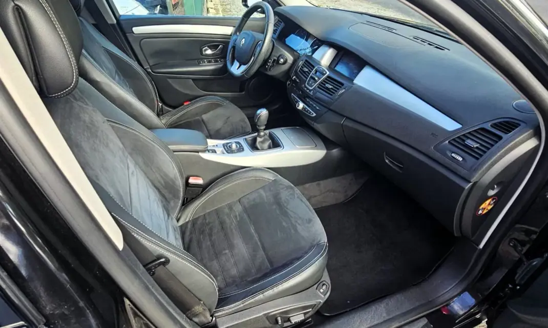 Renault Laguna Break 2009 - 7500 EUR, 225000 km - 225000km - foto 5 de 25