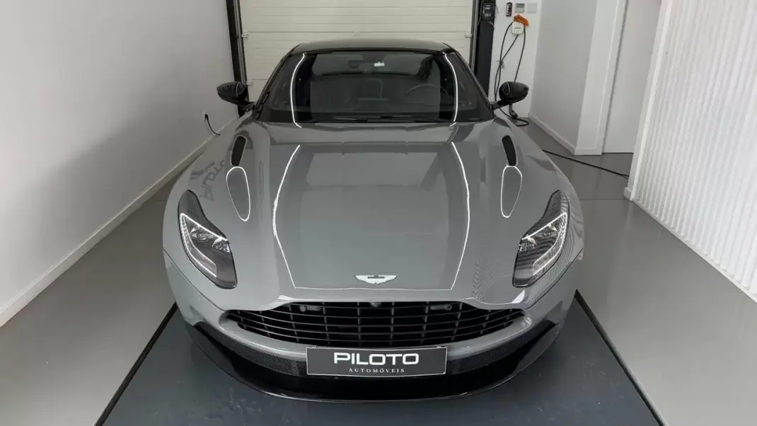 Aston Martin DB11 Coupé 2020 - 149990 EUR, 48409 km - 48409km - foto 4 de 38