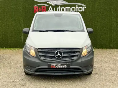 Mercedes-Benz Vito 114 CDi 3 lugares 2019 - 23900 EUR, 69000 km - AUTO.MOTO.pt - 69000km - foto 4 de 14