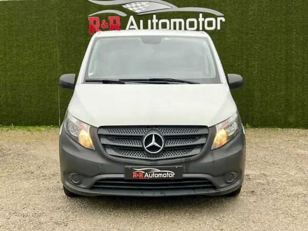 Mercedes-Benz Vito 114 CDi 3 lugares 2019 - 23900 EUR, 69000 km - AUTO.MOTO.pt - 69000km - foto 4 de 14