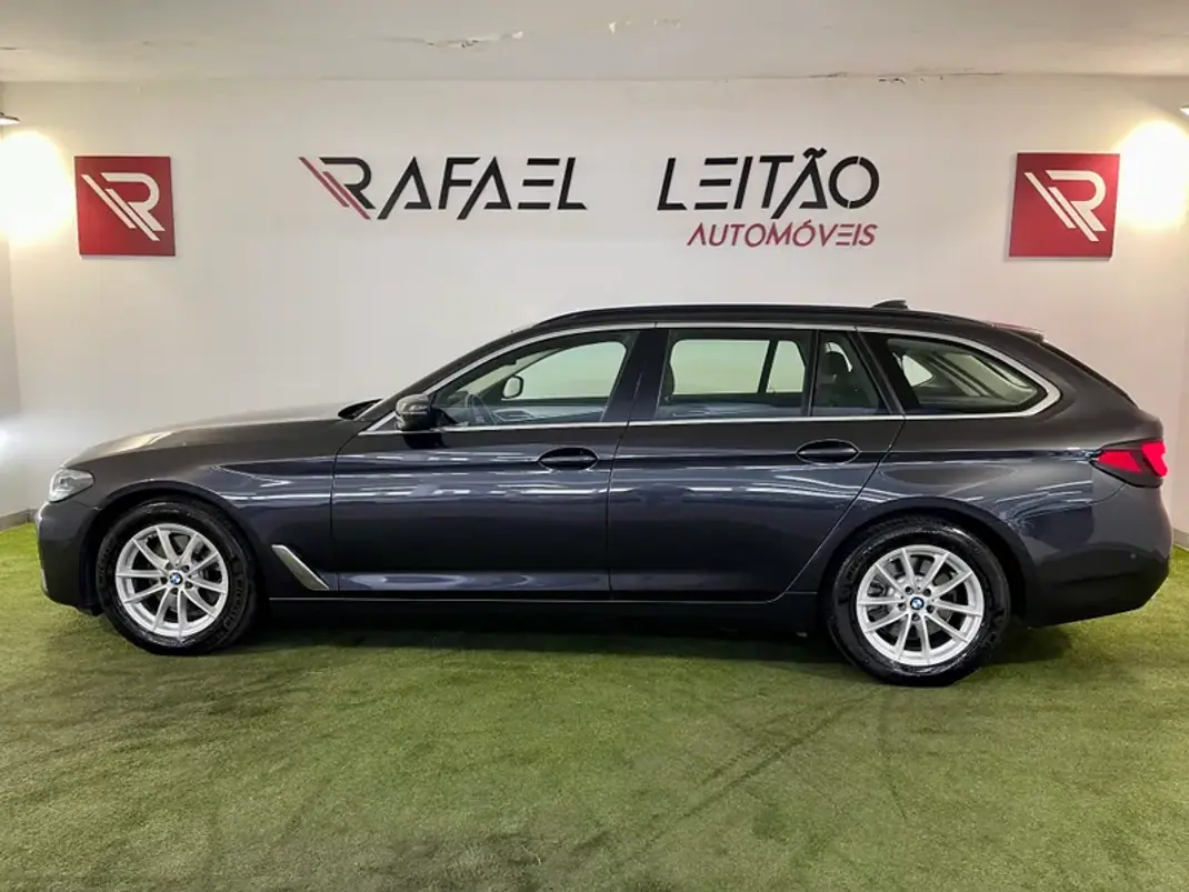 BMW 520 2023 - 34500 EUR, 83000 km - AUTO.MOTO.pt - 83000km - foto 9 de 36