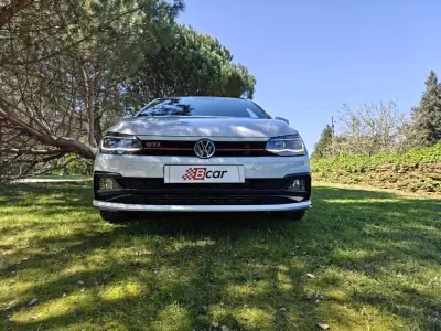 Volkswagen Polo 2018 - 24490 EUR, 59000 km - AUTO.MOTO.pt - 59000km - foto 4 de 50