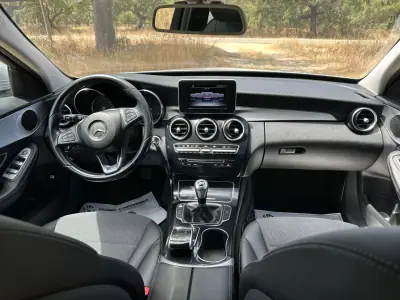 Mercedes-Benz C 180 2014 - 13500 EUR, 200000 km - AUTO.MOTO.pt - 200000km - foto 8 de 14