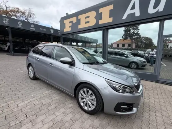 Peugeot 308 SW 2020 - 14900 EUR, 58700 km - AUTO.MOTO.pt - 58700km - foto 6 de 12