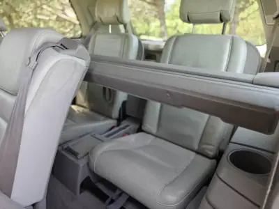 Volvo XC 90 2005 - 8490 EUR, 243750 km - AUTO.MOTO.pt - 243750km - foto 15 de 35
