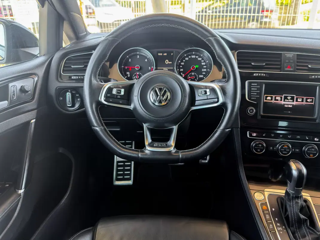 Volkswagen Golf 2016 - 19990 EUR, 144987 km - 144987km - foto 23 de 26