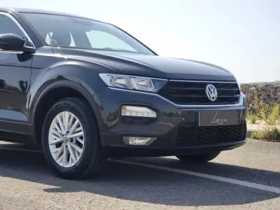 Volkswagen T-Roc 2018 - 16590 EUR, 116954 km - AUTO.MOTO.pt - 116954km - foto 18 de 25