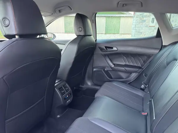 Cupra Formentor 2023 - 27500 EUR, 32000 km - AUTO.MOTO.pt - 32000km - foto 14 de 40
