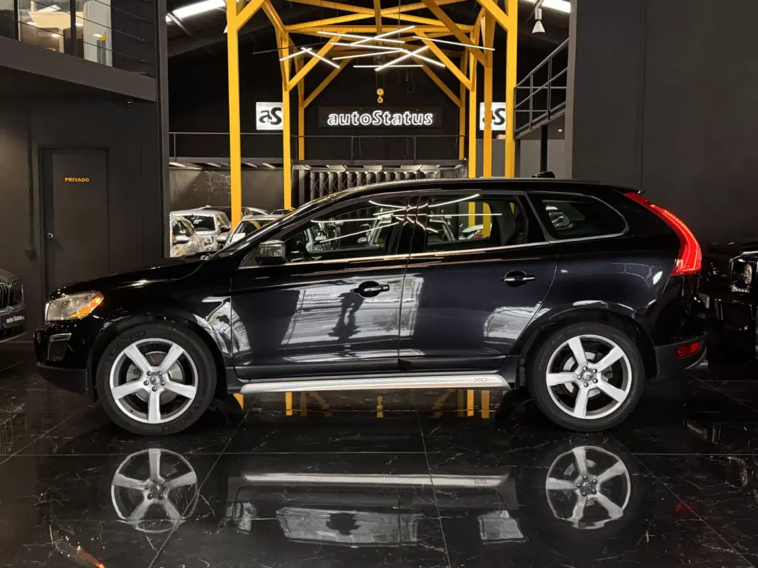 Volvo XC 60 2012 - 16990 EUR, 201000 km - AUTO.MOTO.pt - 201000km - foto 8 de 35